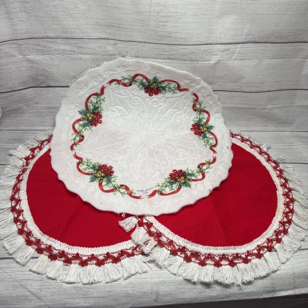 3 Vintage Christmas Doilies Centerpiece Granny Core Tassels Felt Round Doily